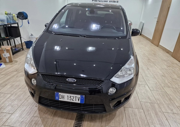 Ford S-Max cena 26700 przebieg: 249636, rok produkcji 2010 z Tarnów małe 781
